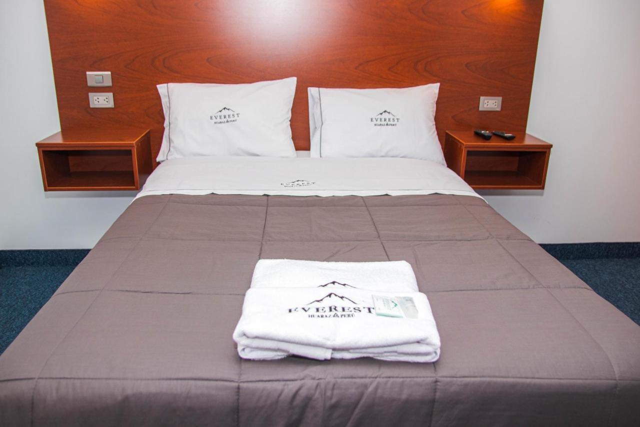 Hotel Turistico Everest Уарас Екстер'єр фото